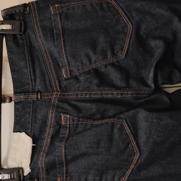 LOFT - Picture 6 of 6